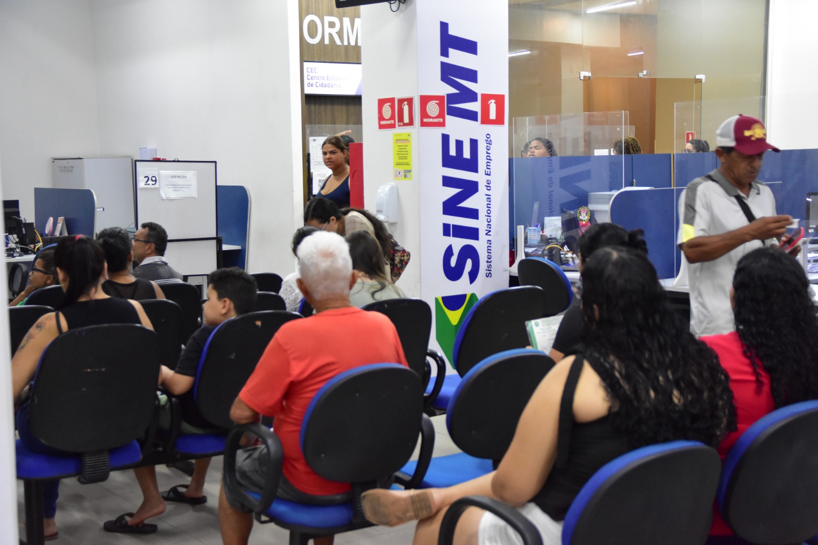 Sine-MT disponibiliza mais de 2,2 mil vagas de emprego nesta semana