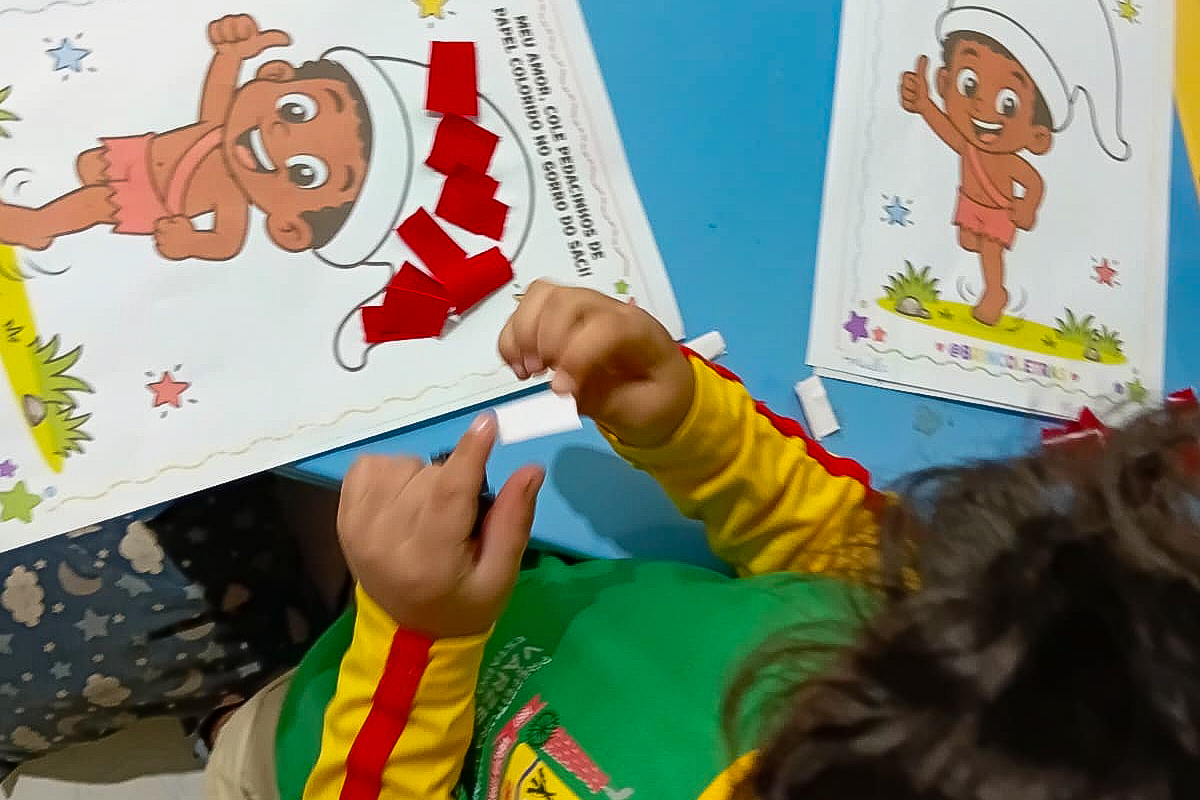 Centro Infantil promove dinâmica lúdica sobre o folclore brasileiro
