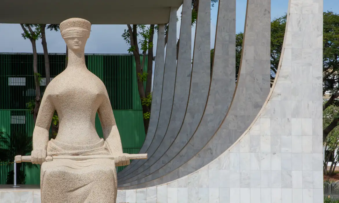 STF marca para setembro retomada do julgamento sobre a Lei da Ficha Limpa