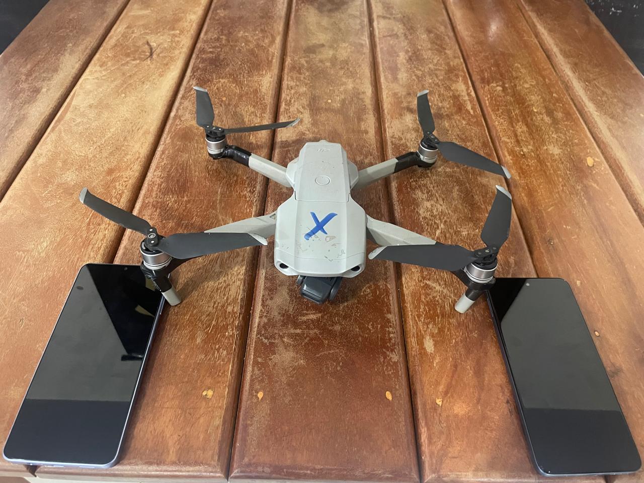 Polícia Penal apreende drogas com visitante e intercepta drone com celulares